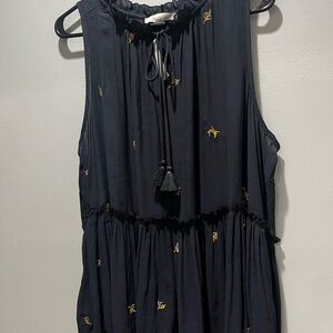NWT Women's Navy‎ XL Loft Blouse with Printed Flowers.  100% Polyester